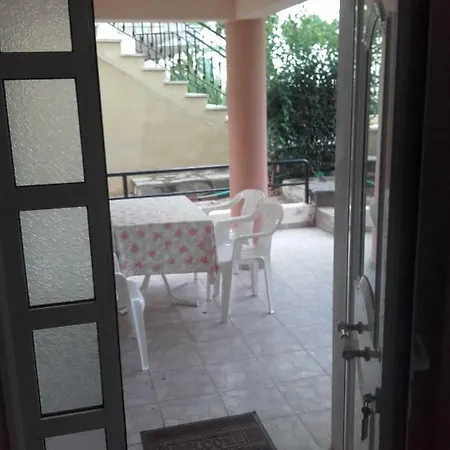 Solmar House Apartment Flogita Exterior photo